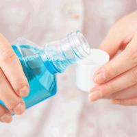 マウスウォッシュ